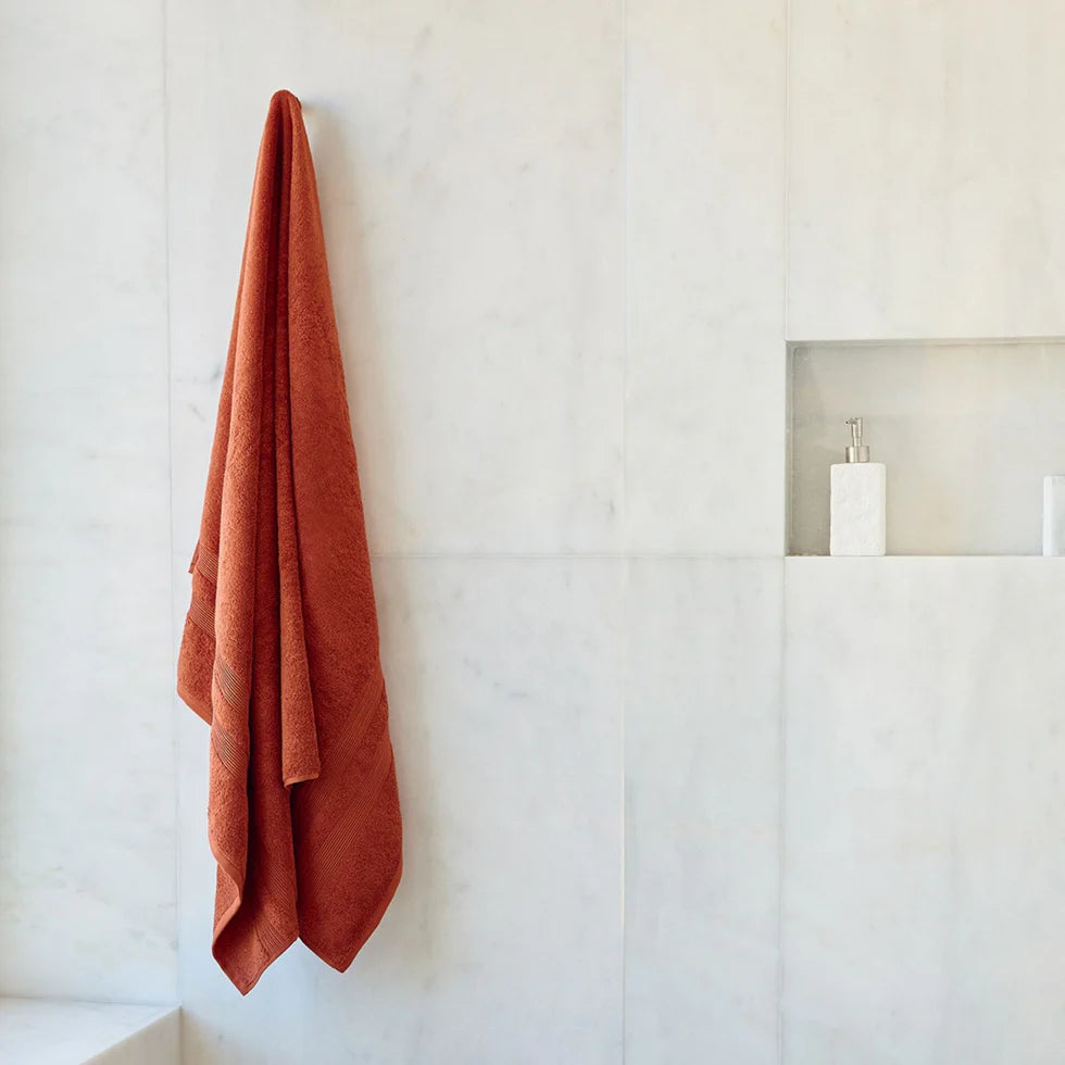Elysian Luxe Bath Towel – 100% Cotton, 650 GSM
